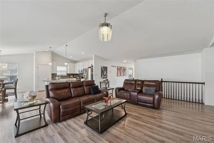 155 Keystone Ridge Drive, Ofallon, MO 63366 - Image #2