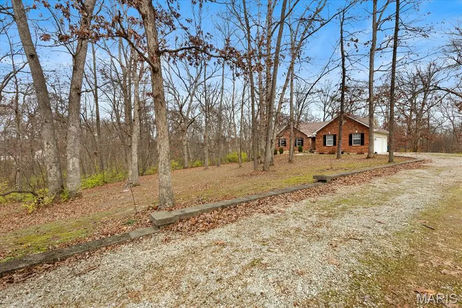 435 Winchester Way, Winfield, MO 63389 - Image #2