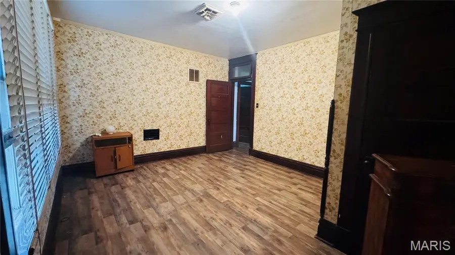 2647 Carson Road, Saint Louis, MO 63114 - Image #3