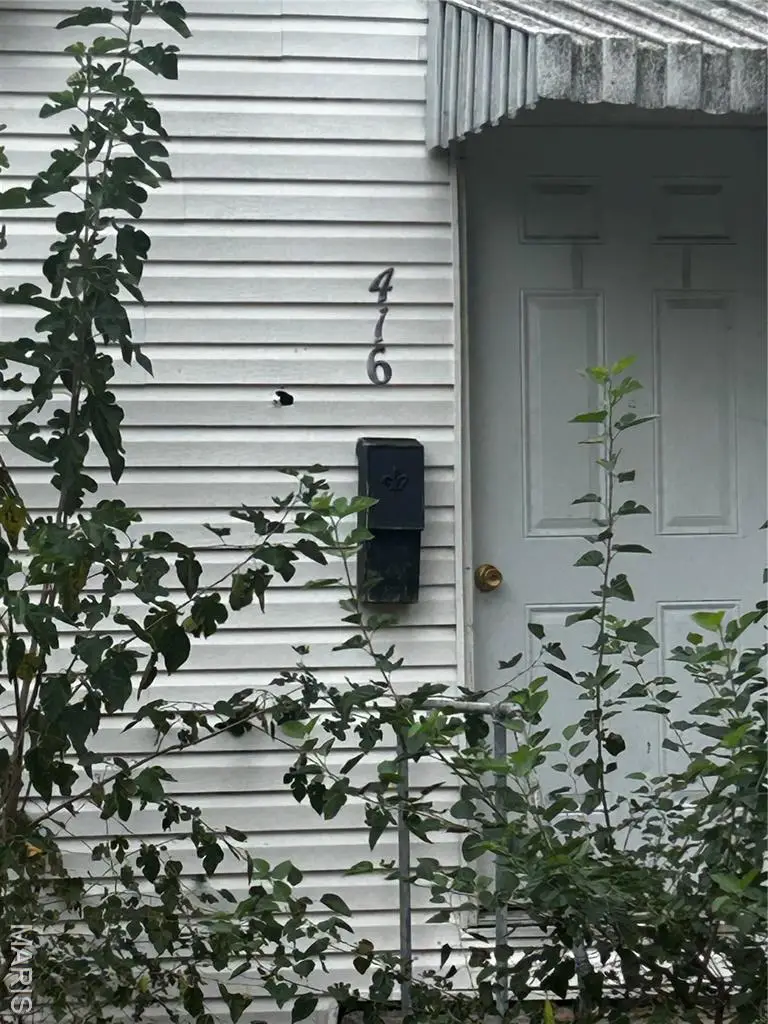 416 Griffin Street, Nokomis, IL 62075 - Image #2