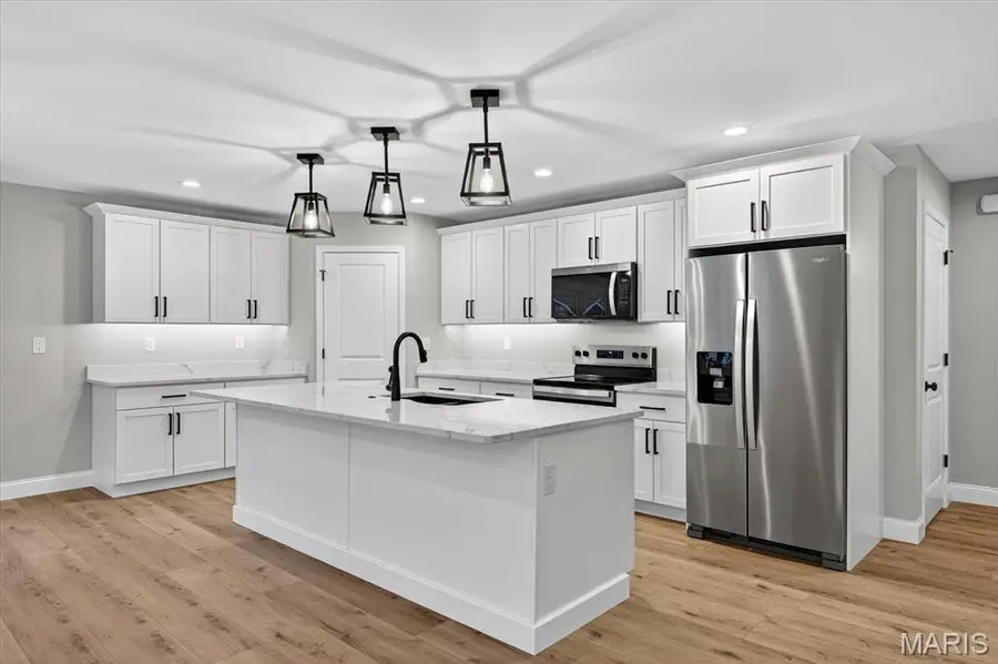 8084 Villa Valley, Caseyville, IL 62232 - Image #3