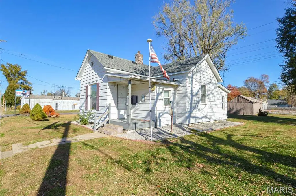 114 N Delmar Avenue, Hartford, IL 62048 - Image #1