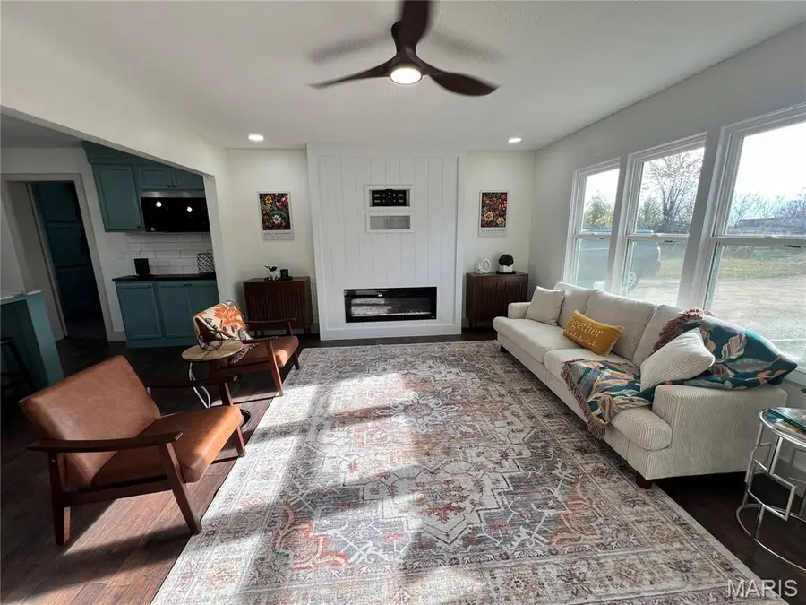 804 E Main Street, Richland, MO 65556 - Image #2