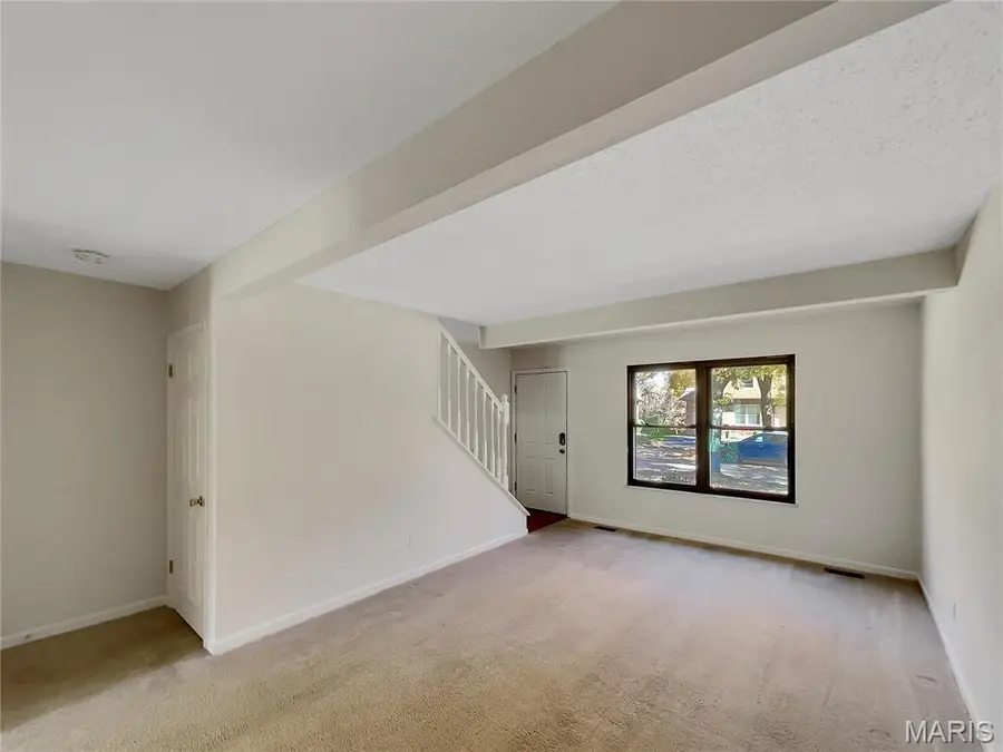 2417 Charente Drive, Maryland Heights, MO 63043 - Image #2