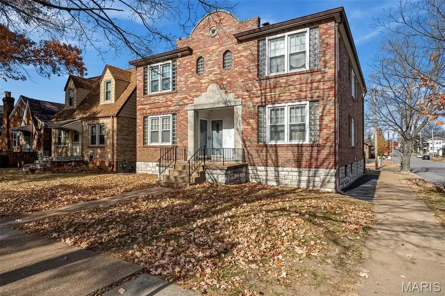 5401 Walsh Street, Saint Louis, MO 63109 - Image #2