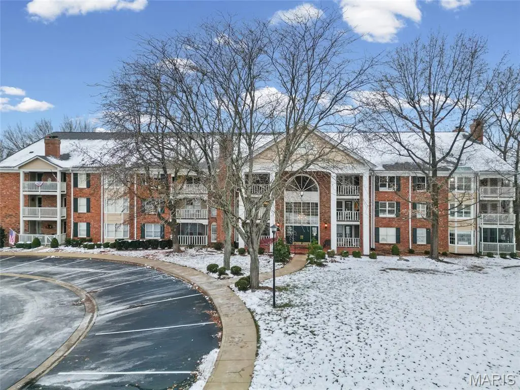 200 Ambridge Court #306, Chesterfield, MO 63017 - Image #1