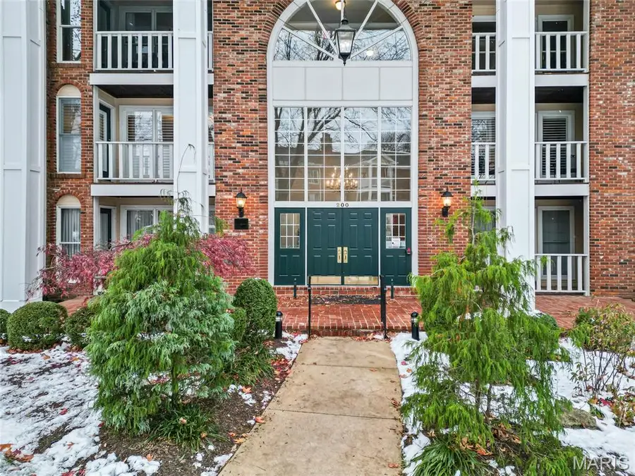 200 Ambridge Court #306, Chesterfield, MO 63017 - Image #3