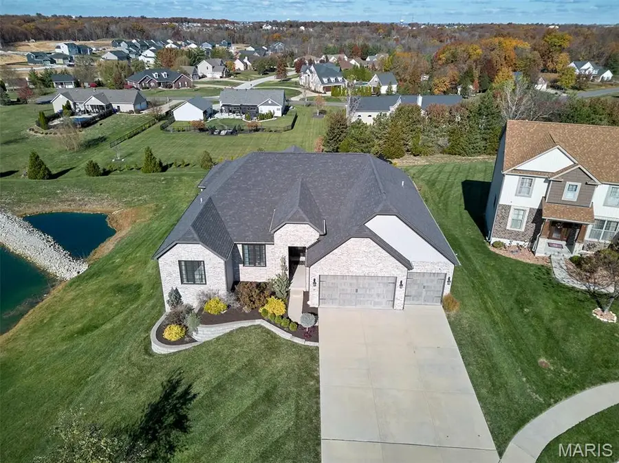 487 Cambridge Manor Drive, Wentzville, MO 63385 - Image #3