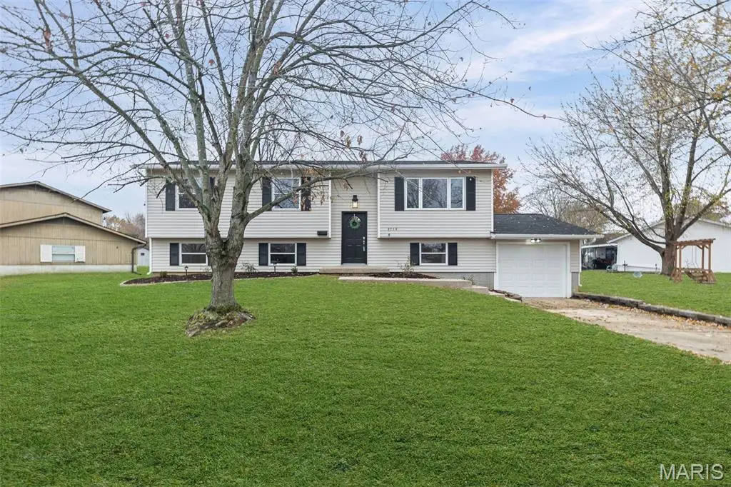 4714 Snow White Terrace, Alton, IL 62002 - Image #1