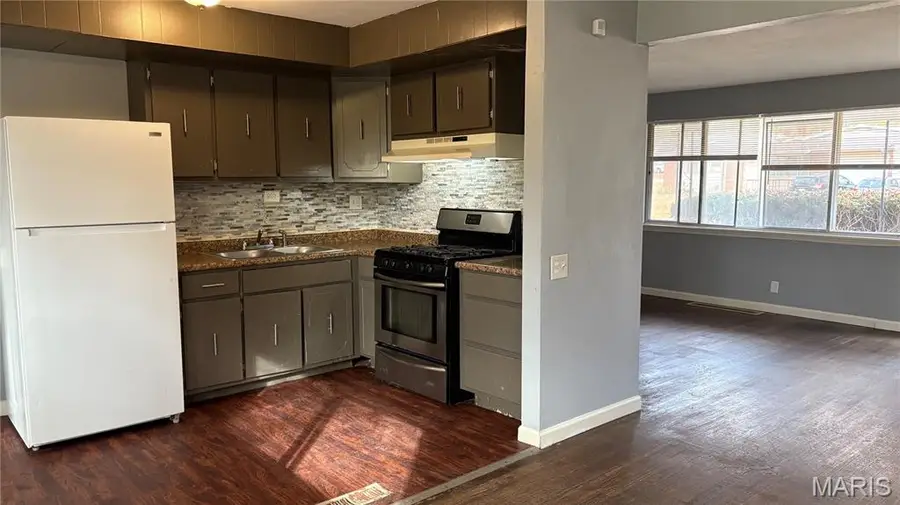 10323 Tanner Drive, Dellwood, MO 63136 - Image #3