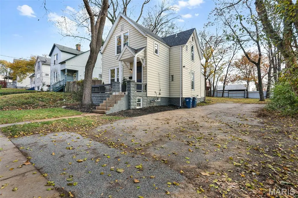 3718 Oxford Boulevard, Saint Louis, MO 63143 - Image #1