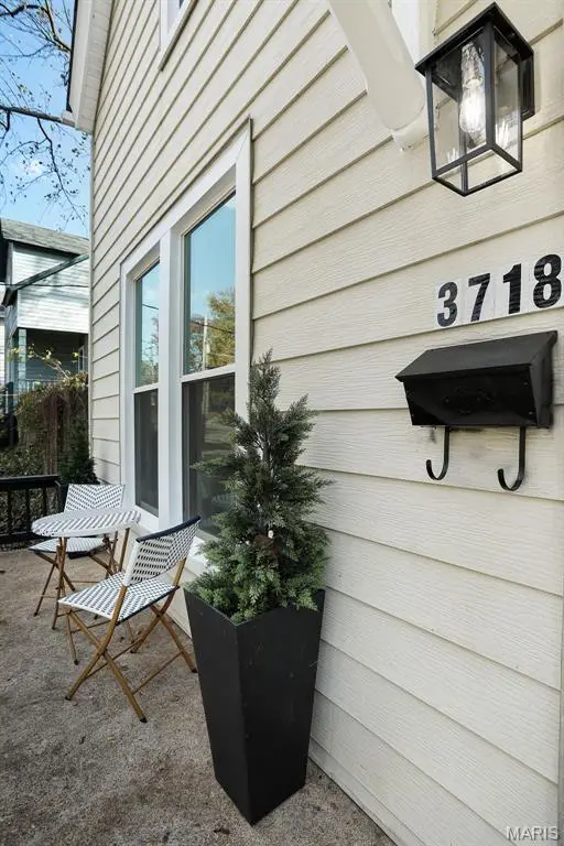 3718 Oxford Boulevard, Saint Louis, MO 63143 - Image #2