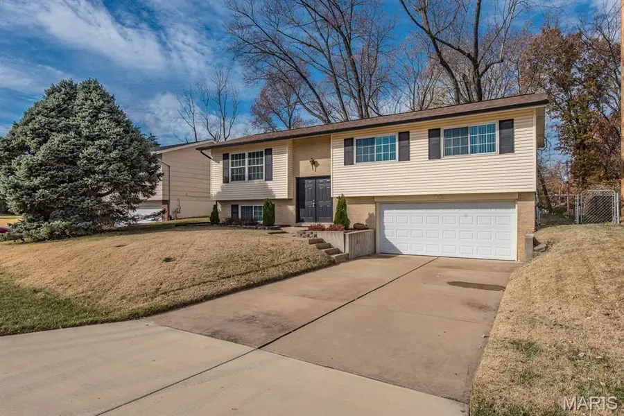 2341 Mckelvey Road, Maryland Heights, MO 63043 - Image #2