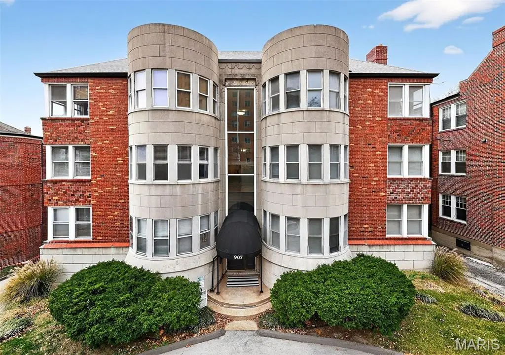 907 S Hanley Road #5, Clayton, MO 63105 - Image #1