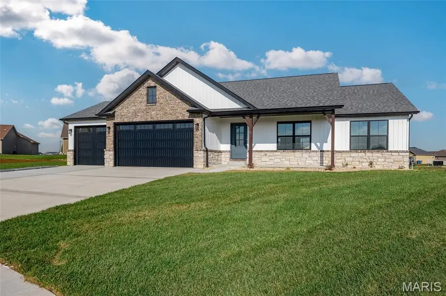 5 Grant Court, Troy, IL 62294 - Image #2
