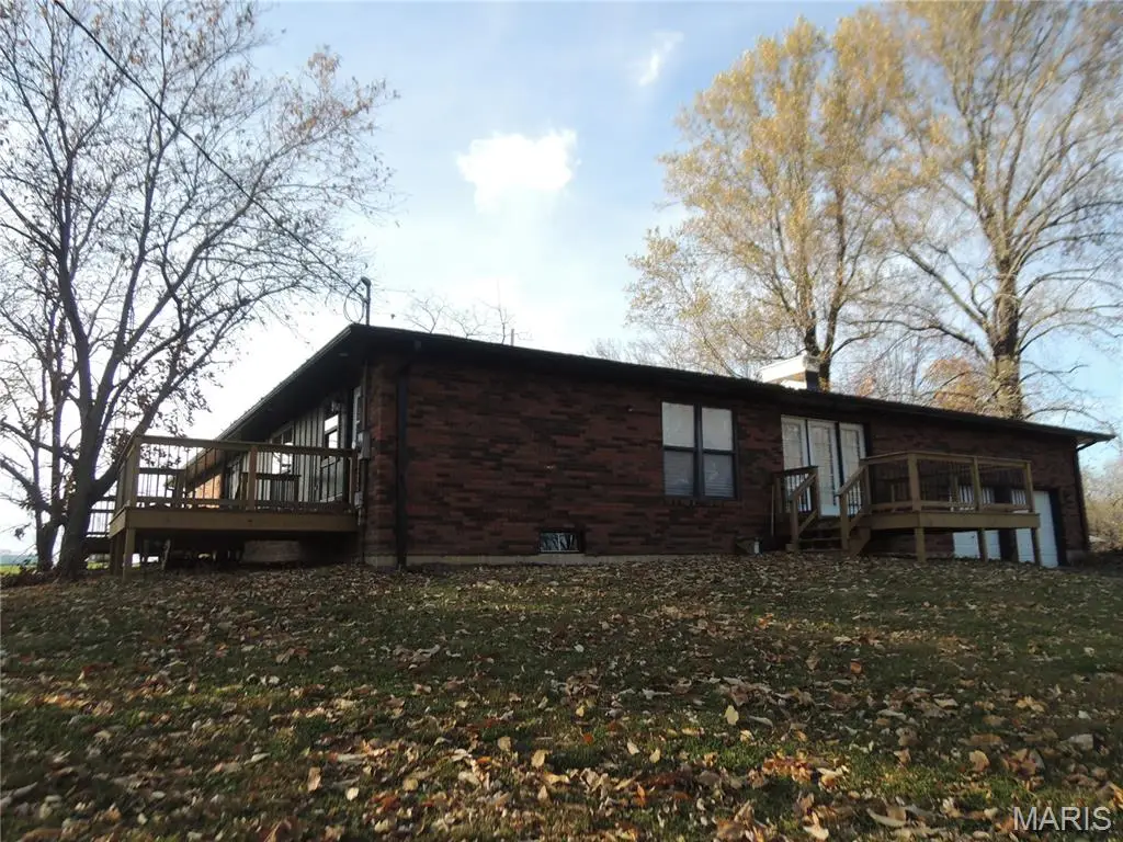 1180 Campground Trail, Greenville, IL 62246 - Image #1