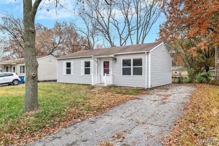 12352 Santa Maria Drive, Saint Louis, MO 63138 - Image #2