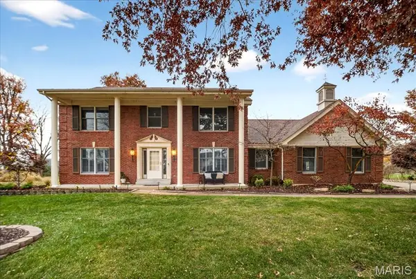 14560 White Birch Valley Lane, Chesterfield, MO 63017