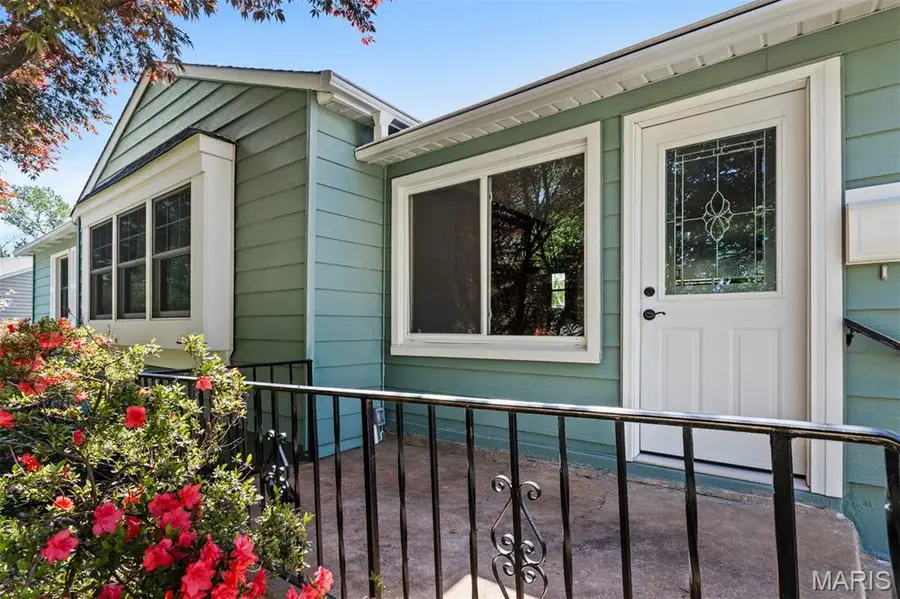 9208 Hallock Drive, Saint Louis, MO 63123 - #2