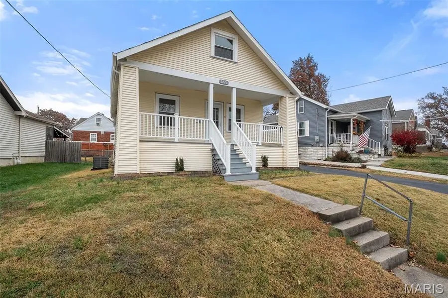 9225 Pavia Avenue, Affton, MO 63123 - Image #3