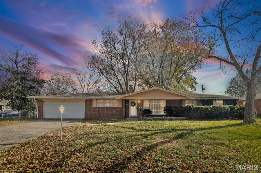 120 Lynnhaven Drive, Belleville, IL 62223 - Image #2