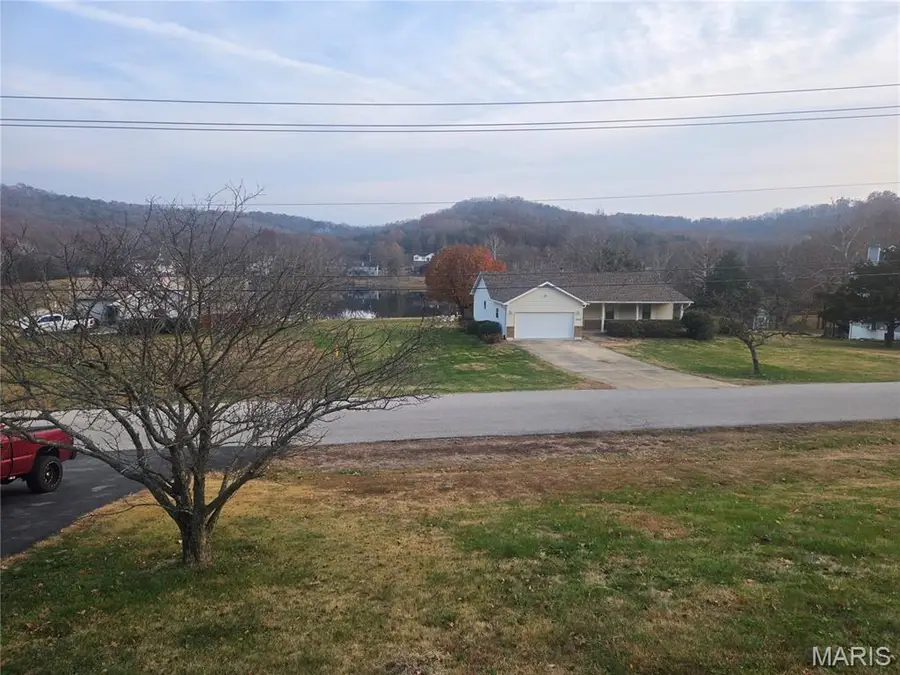 1802 Deer Run Trail, Pacific, MO 63069 - Image #2