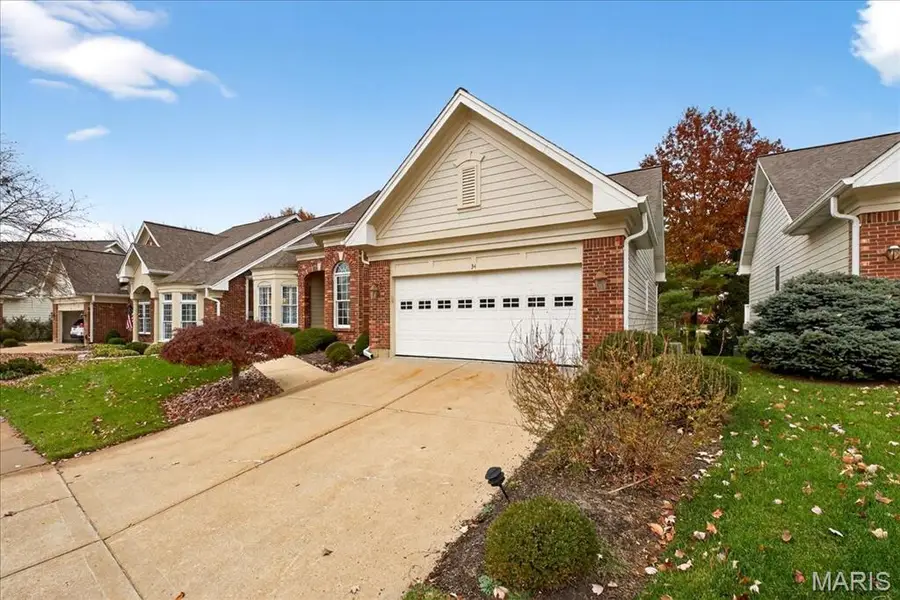 34 Picardy Hill Drive, Chesterfield, MO 63017 - Image #3