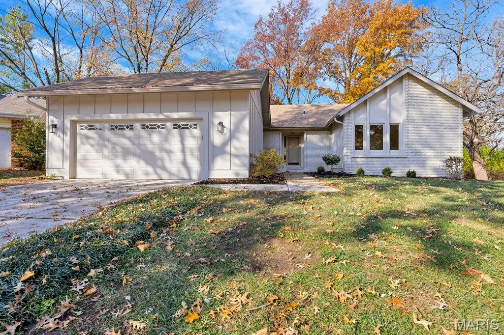 15795 Scenic Green Court, Chesterfield, MO 63017 - Image #1