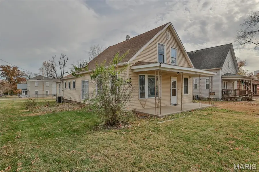 247 N Broad Street, Hillsboro, IL 62049 - Image #3