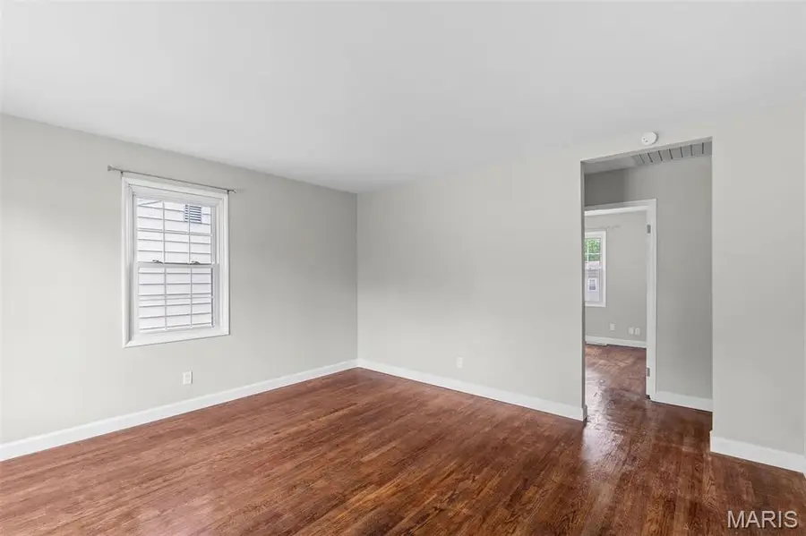 2490 Mullanphy Lane, Florissant, MO 63031 - Image #2