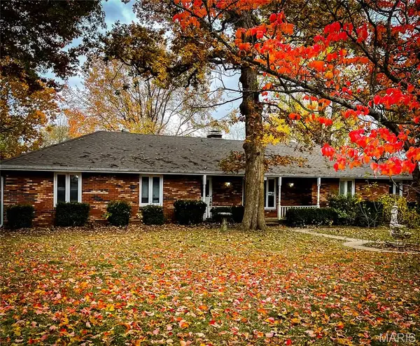 204 Oak Street, Nixa, MO 65714