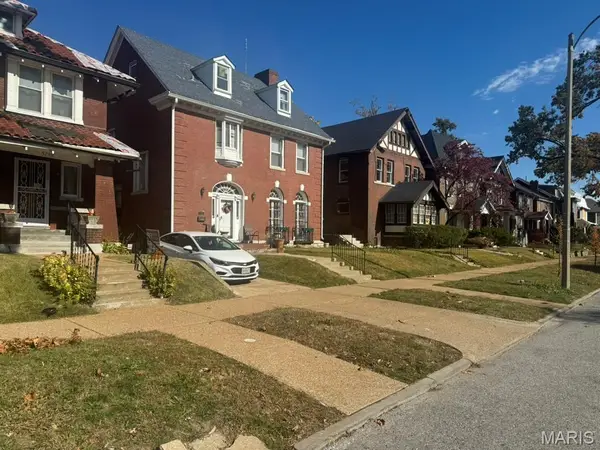 5755 Waterman Boulevard, St Louis, MO 63112