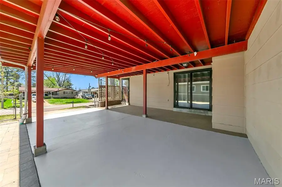 10421 Fourwinds Court, Saint Louis, MO 63114 - #3