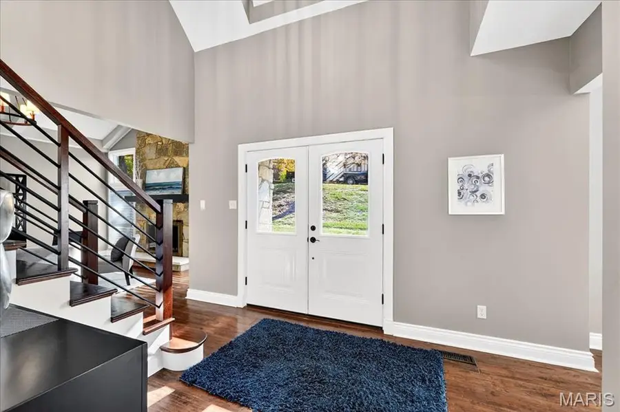 12627 Bradford Woods Drive, Saint Louis, MO 63127 - Image #2