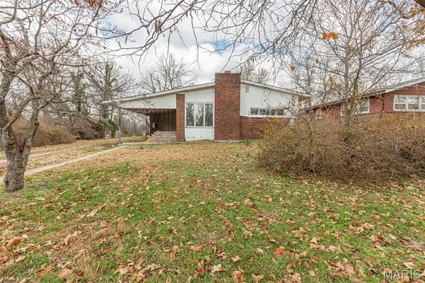 105 Ashwood Road, Crocker, MO 65452