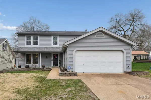847 Weatherwood Drive, Manchester, MO 63021