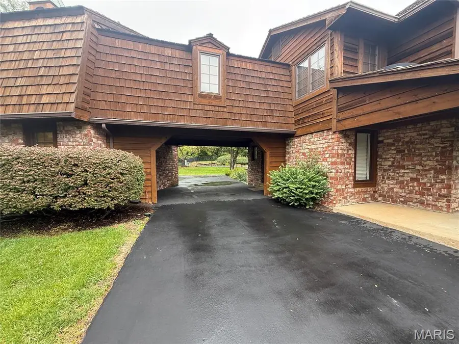 12009 Tindall Drive, Saint Louis, MO 63131 - Image #3