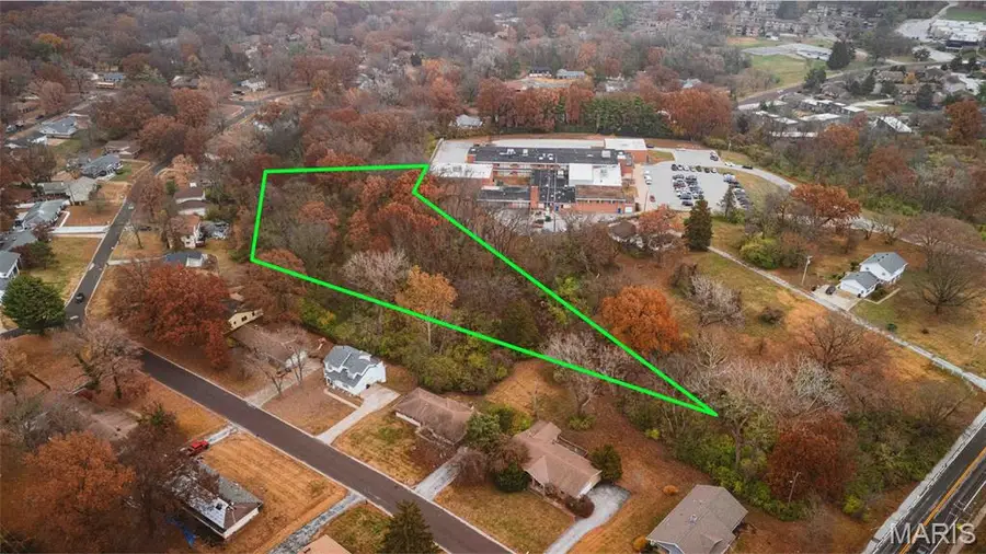 12135 Mignon Drive, Florissant, MO 63033 - Image #2