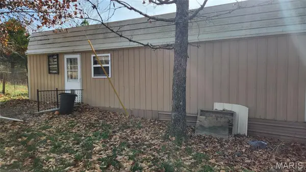 585 Private Lane 601, Salem, MO 65542