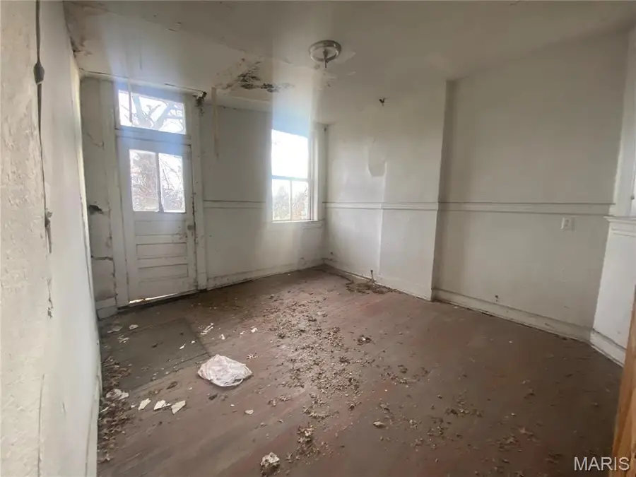 4708 Mcmillan Avenue, Saint Louis, MO 63108 - Image #3