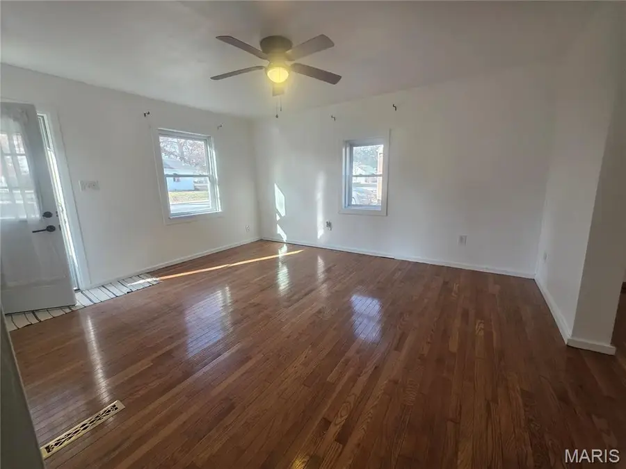 14 N High Street, Smithton, IL 62285 - Image #3