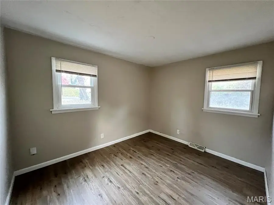 273 Buddie Avenue, Saint Louis, MO 63135 - Image #2