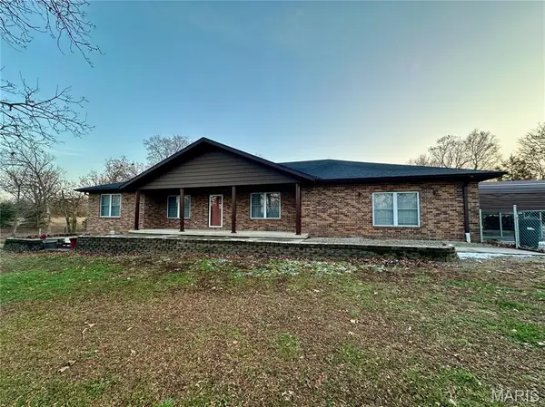 25700 Highway 32, Lebanon, MO 65536
