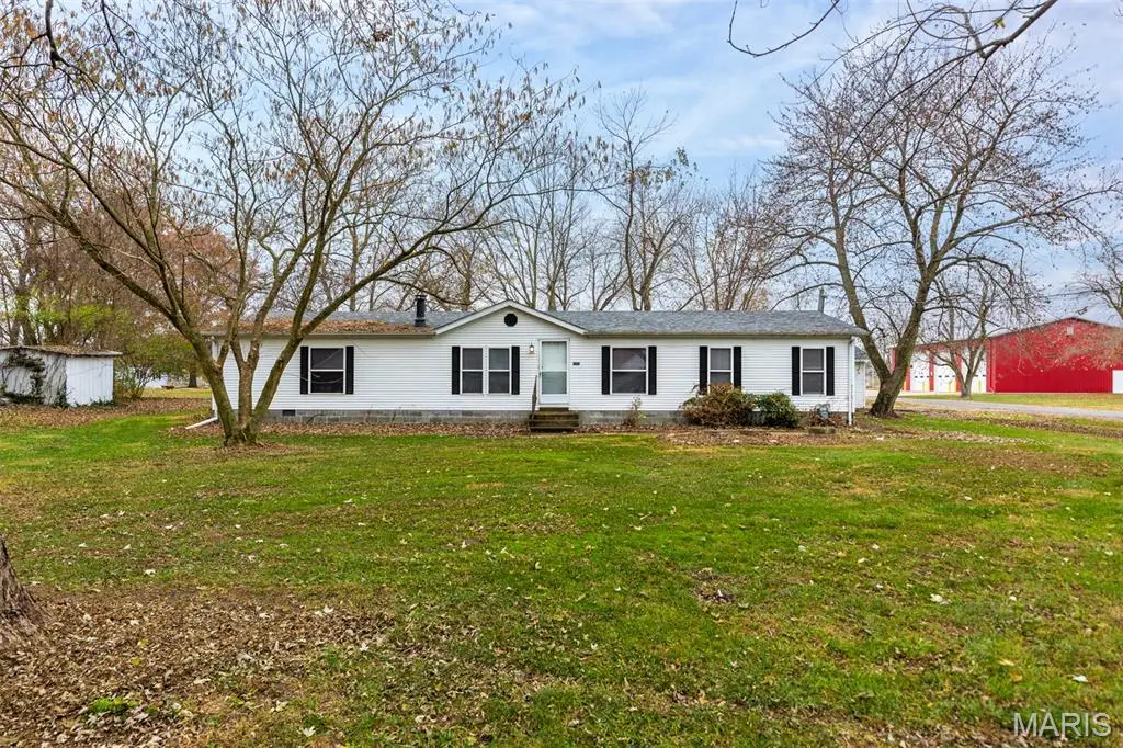 1207 Washington Avenue, Staunton, IL 62088 - Image #1