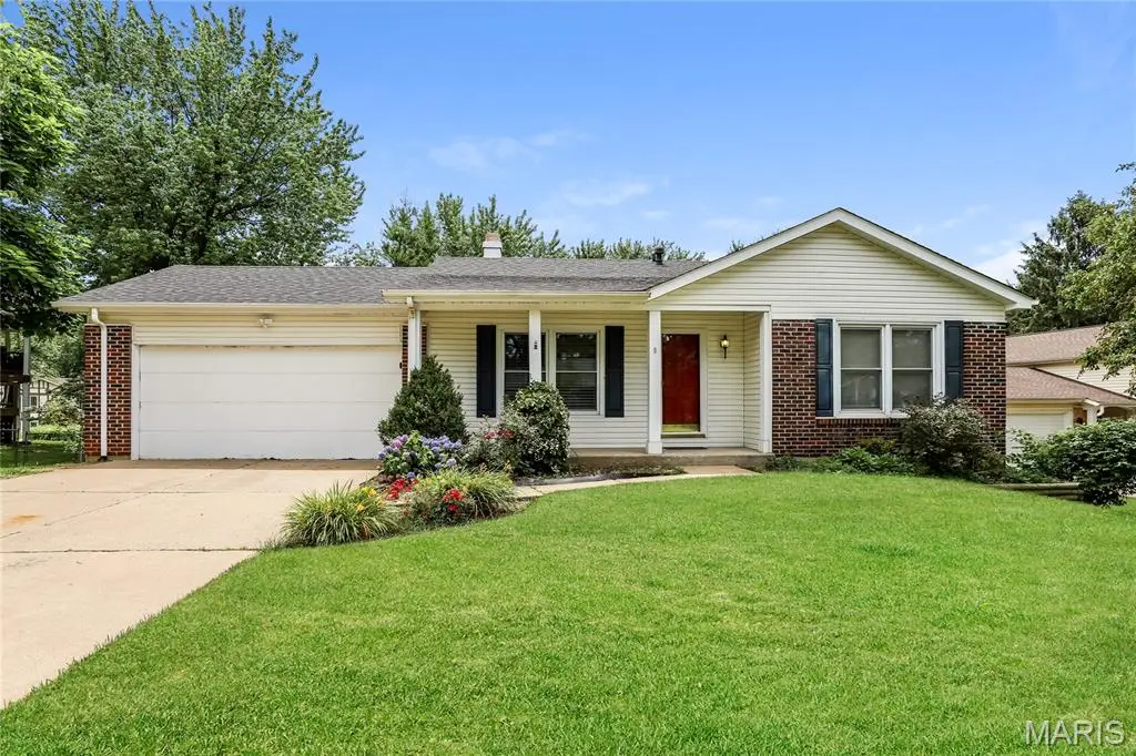 9 Briarhill Court, Saint Peters, MO 63376 - Image #1