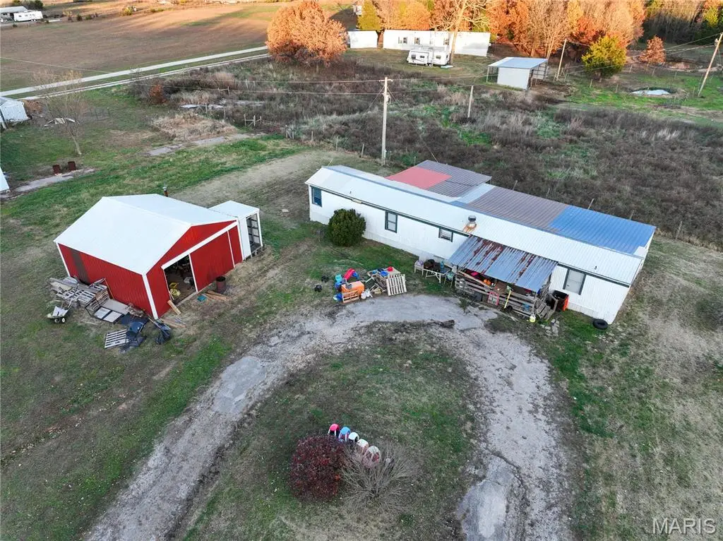 21764 Rice Drive, Lebanon, MO 65536 - Image #1