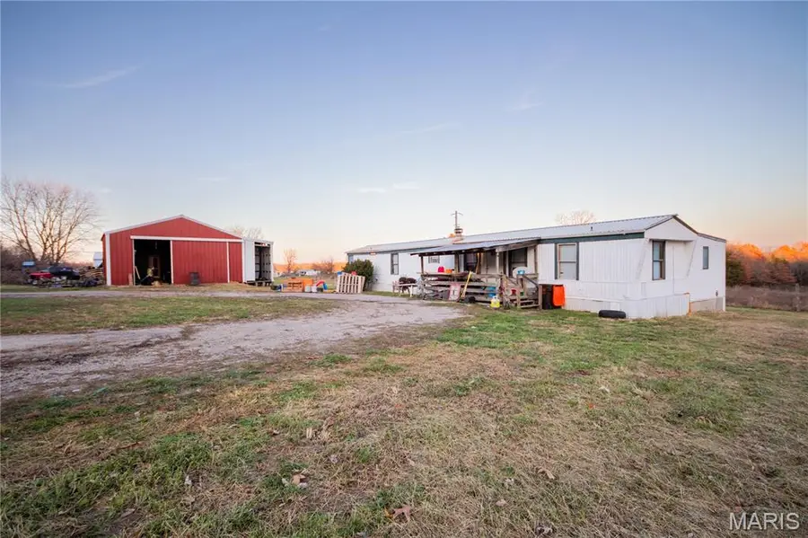 21764 Rice Drive, Lebanon, MO 65536 - Image #2