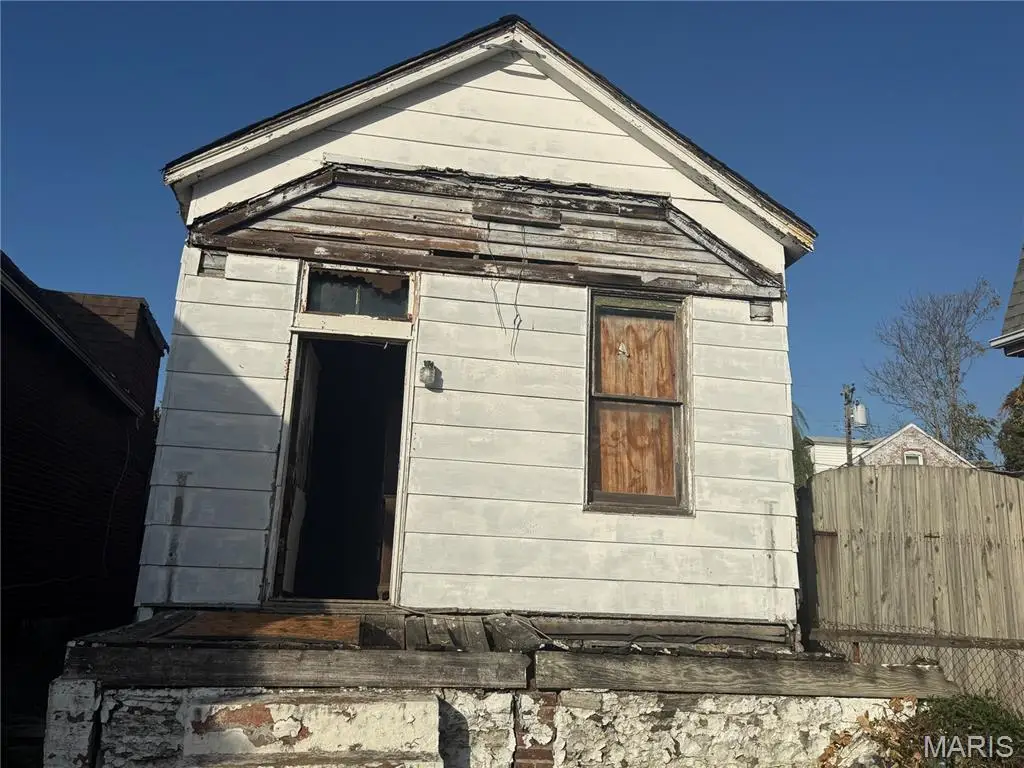 3851 Illinois Avenue, Saint Louis, MO 63118 - Image #1