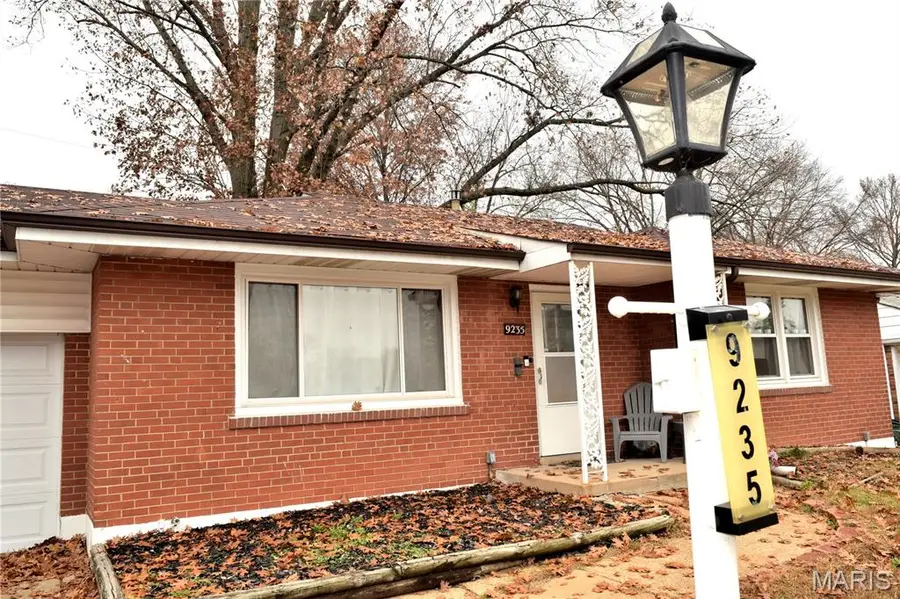 9235 Filibert Drive, Saint Louis, MO 63137 - Image #2