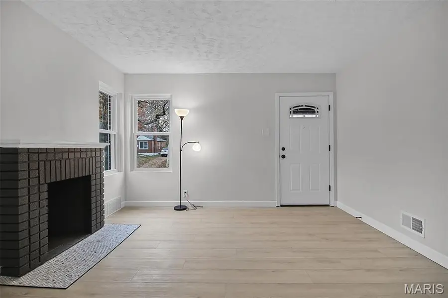 7562 Melrose Avenue, University City, MO 63130 - Image #3